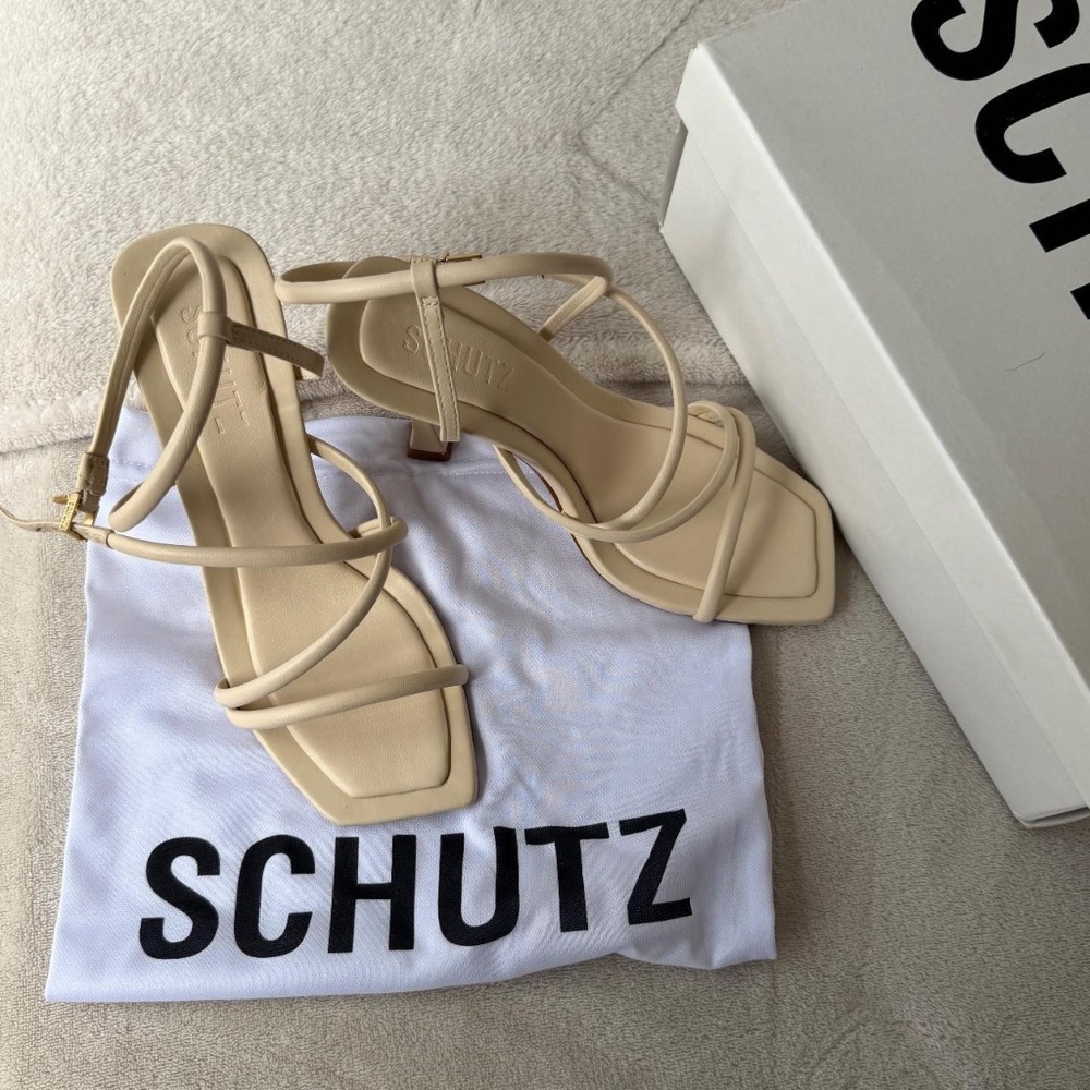 Schutz Women's heels - Picture 5 of 7